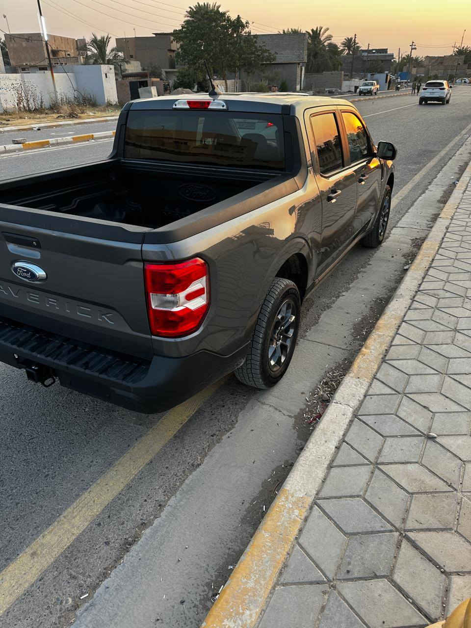 السلام عليكم 
للبيع فورد مافرك هايبرد 
 مديل 24
XLT
صار بيها حادث بالعراق هاي صورها قبل الحادث 
سياره شغاله وماشيه 
التواصل:***********
السعر 155
