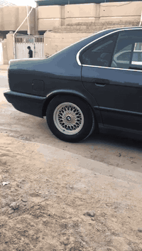 السلام عليكم
بيئم 525فانوس 
لون نفطي 
مسكر تك فانوس
اوتو موديل 1995
بجم عريض 
كير مكينه حاويه جديده 
اصل وفصل 25
أربيل وكاله 
السياره جديده مكانها نجف 
السعر 85$وبيها مجال 
***********
