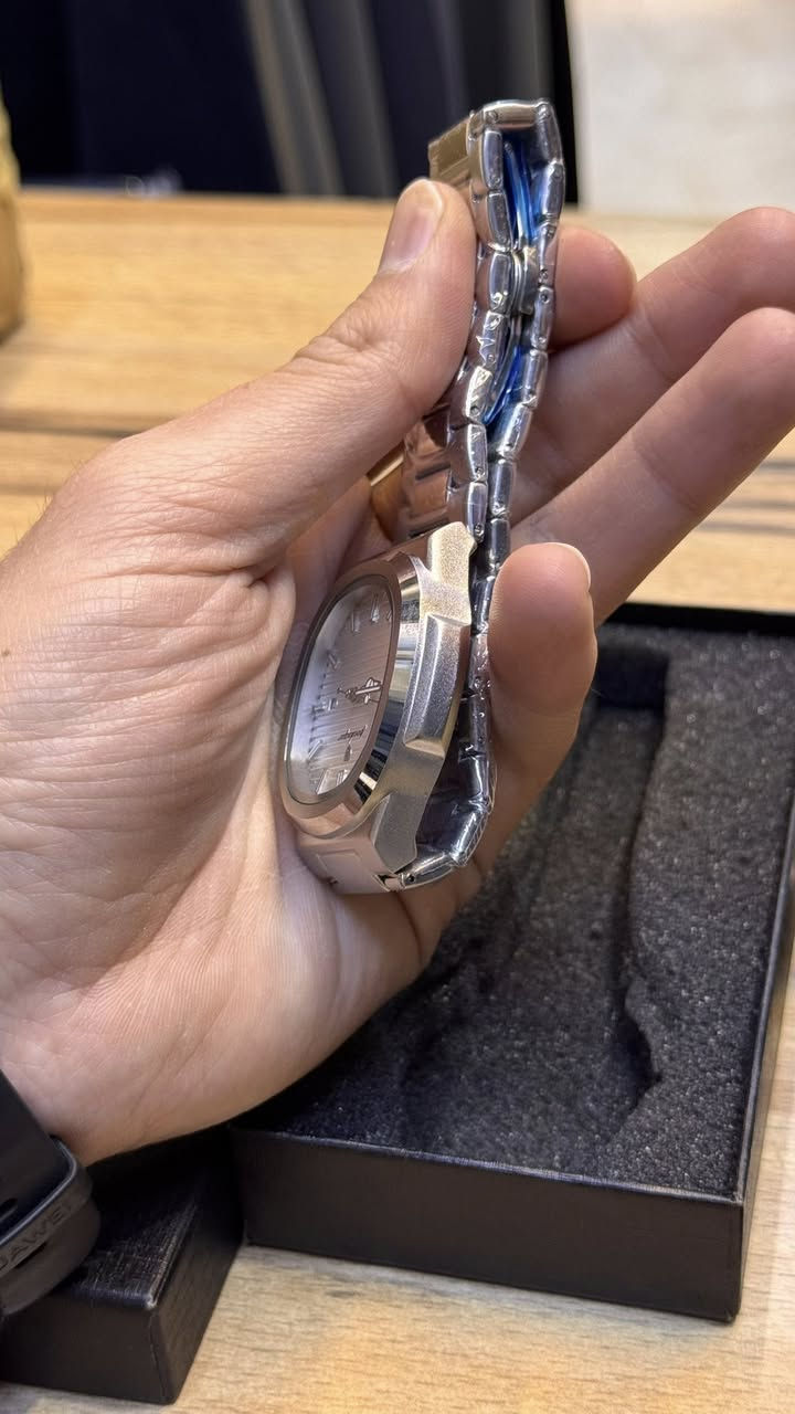 ساعات ثلاث قطع 
كلهم جدد


**إذا كنت صاحب هذا الإعلان وتريد حذفه لأي سبب، رجاءا أرسل رسالة إلى الدعم الفني**