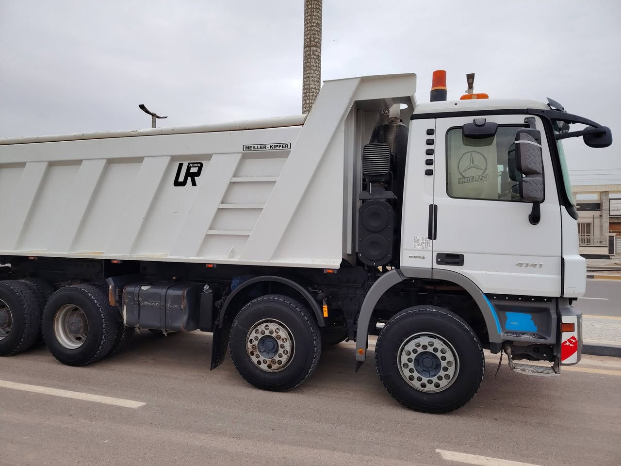 السلام عليكم
اكتروز للبيع رقم بصره تحويل ثاني يوم 

موديل 2012 معلايه 2017
سياره نضيفه وجاهزه وهيه هسه بشغل

السعر 850 وبيها مجال
***********
