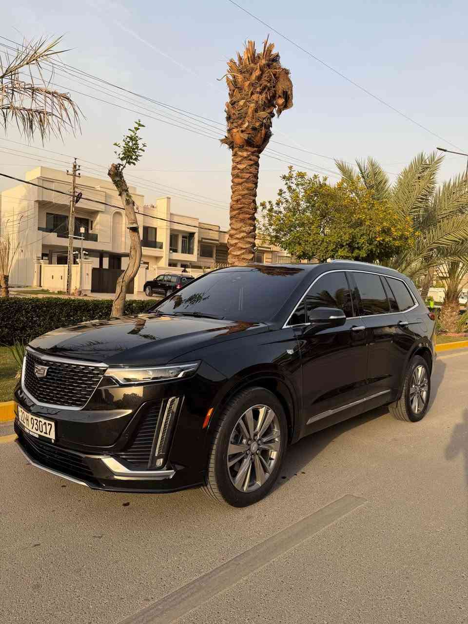 سلام عليكم 
كديلاك Xt6 2022 
فووول مواصفات  بنوراما مقاعد جلد وتدفئة تبريد و7 راكب كهرباء جنطه كهرباء رادارات وانارة محيطية 5 كامرات يدات  الابواب انارة وهواية امور بعد . حادث جاملغ وربع بنيد بدون ايرباك والقطع مبدلات بقطع اصلية نفس اللون (بدون صبغ ) 
العنوان بغداد حي الجامعة
السعر 278 وبيهة مجال  
موبايل   *********** بغداد, العراق
