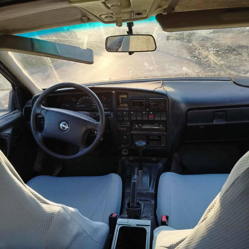 ئۆمێگا 1993 تۆماتیک سەنەوی نوێیە چوارتایەی نوێیە بڕاوە و وەڕگەڕانی بەشەرت
*********** أربيل, العراق
