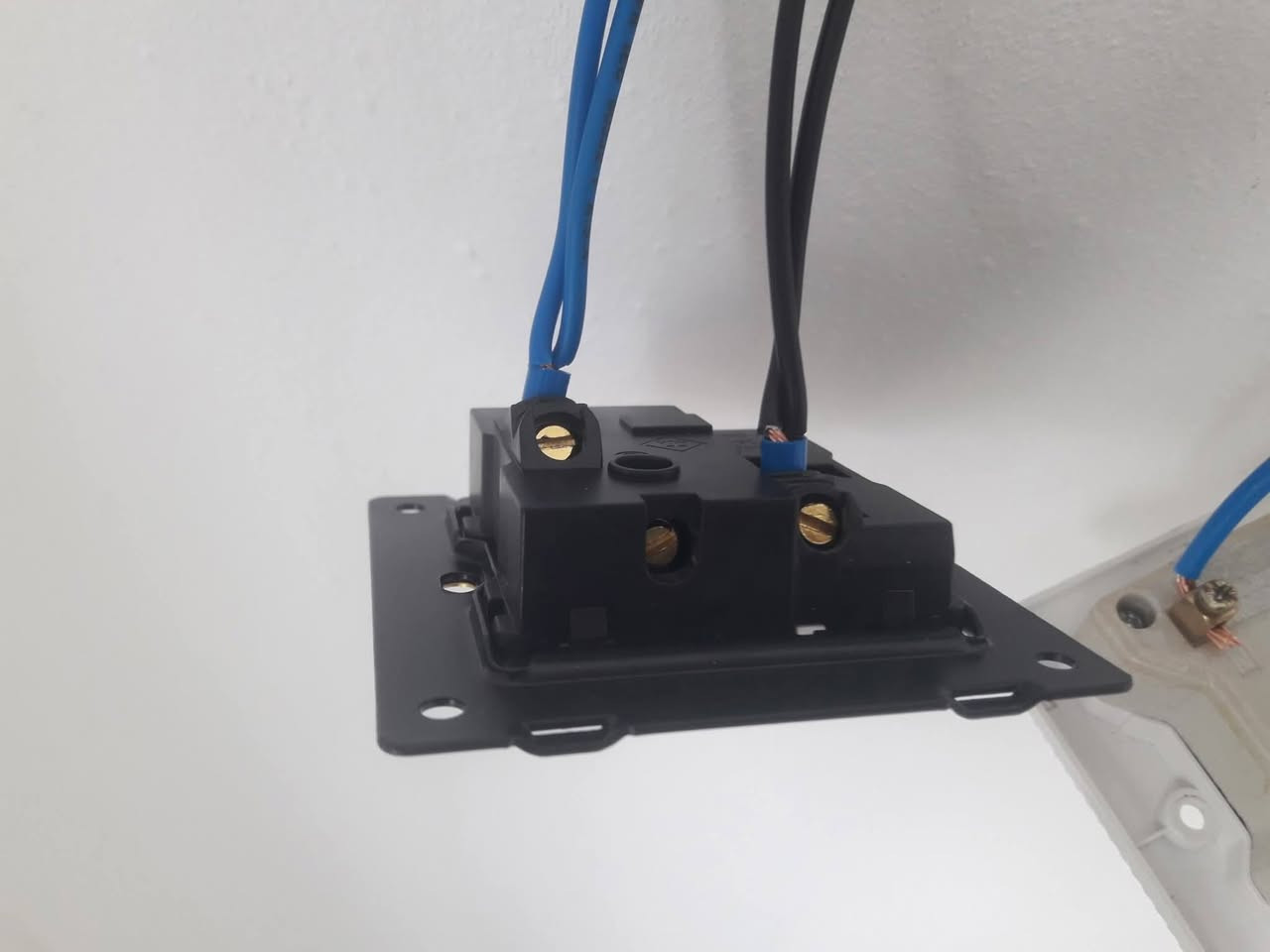 قال تعالى
(قل اعمَلوا فَسَيَرَى اللَّهُ عَمَلَكُم وَرَسولُهُ وَالمُؤمِنونَ)
الجوراني للتأسيسات                ***********
تاسيس سيمنس ضاهر +دفن 
تاسيس بايبات نضام بوري 
تنصيب كامرات المراقبه بانواعها 
تاسيس ماء ومجاري 
اخوكم مصطفى الكهربائي 
ان شاء الله ينال اعجابكم
