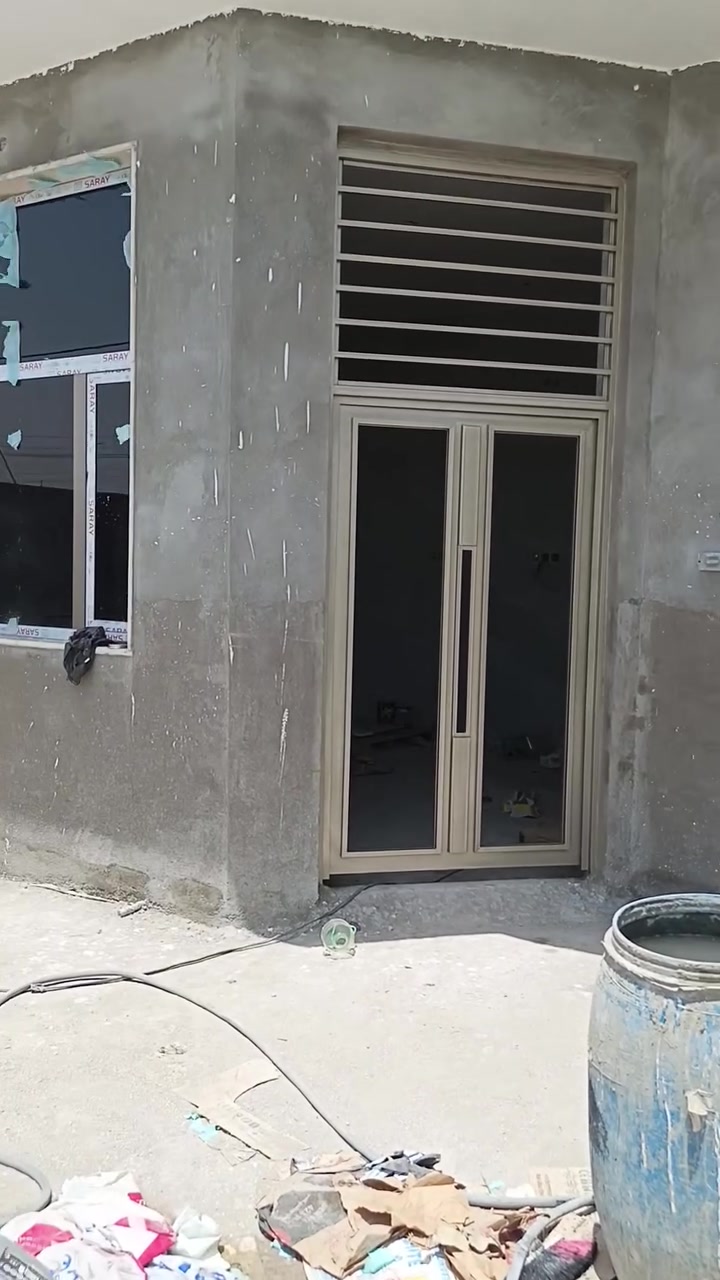 سلام عليكم صبغ شبابيك وبيان تواصل رقم  ***********

