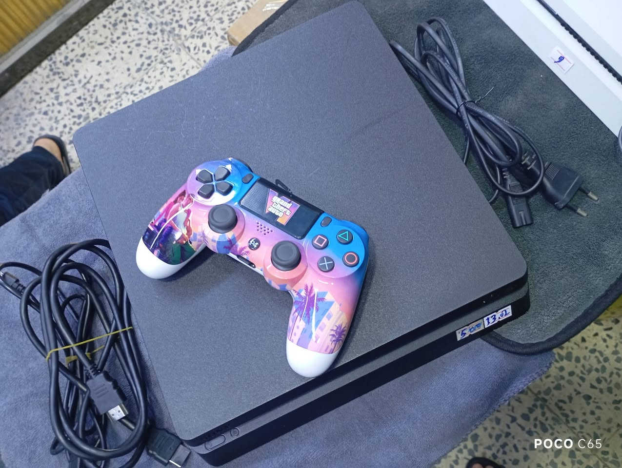 سلام عليكم
بلي 4 
اونلاين 
 هارد 500 مع يده اصليه 
كيبل ايجدي 
كيبل بور 
كيبل شاحن اصليه 
شرط نظافه فول فول 
عنوان موصل عمارة 
القدس 
يوجد توصيل لجميع 
أنحاء العراق 
الاستفسار 
*********** واتساب فقط
