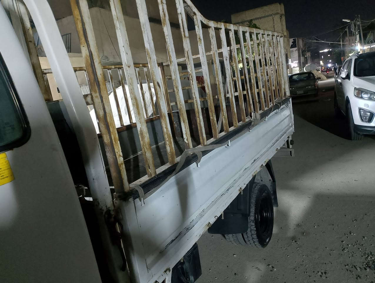 السلام عليكم كيا ام عيون للبيع رقم بغداد الماني مشروع وطني سيارة نضيفة بلادية خير من الله موديل 2002 سعرها، 75العنوان بغداد الشعلة  ملاحضة محجر مووياهاتحويل مباشر ***********
