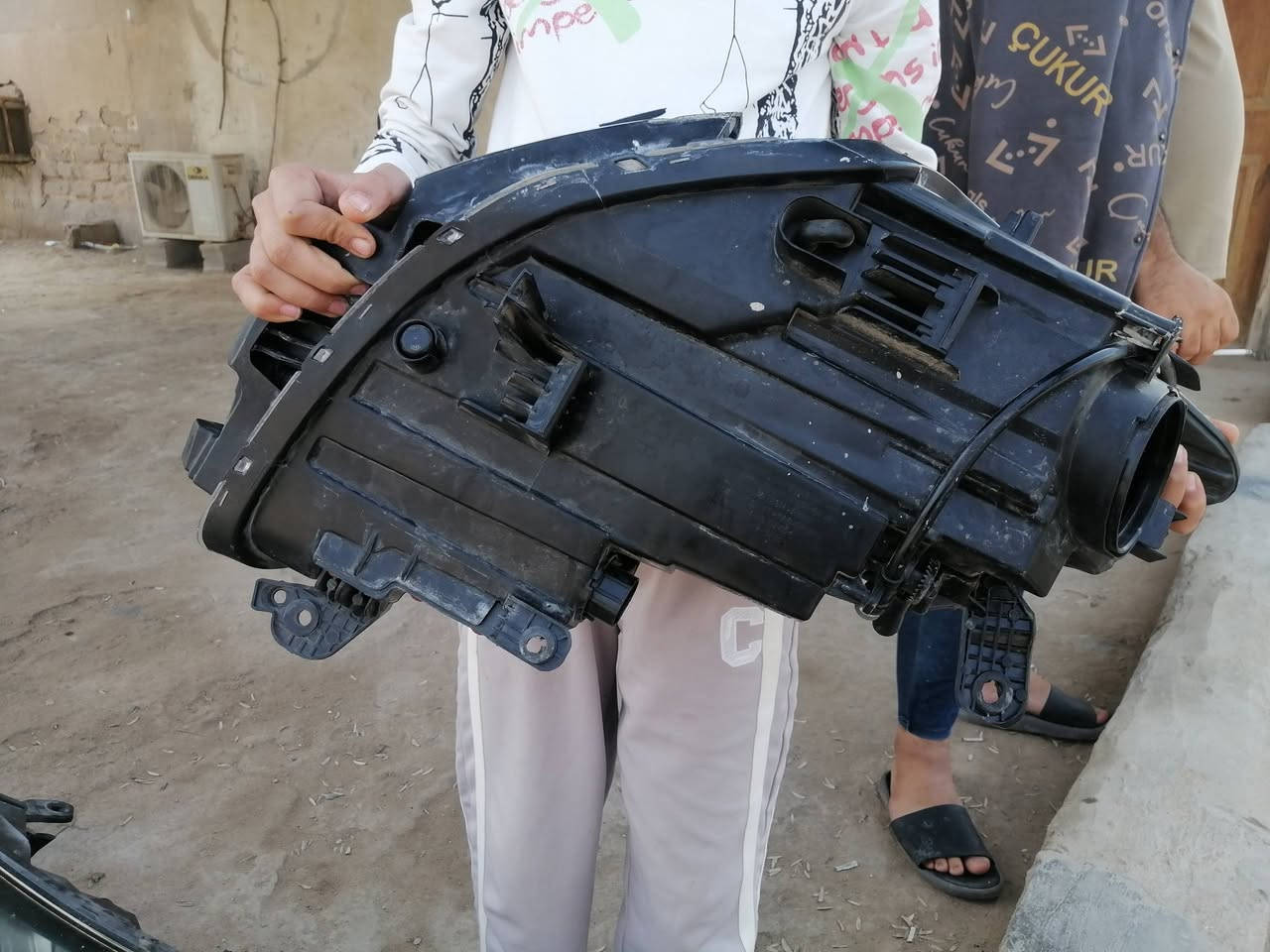 السلام عليكم لايتات سوناتا موديل من ٢١لحد ٢٣ و٢٤نفس شكل السعر غيمهن وخذ مكان البصره شط العرب الجزيره ***********
