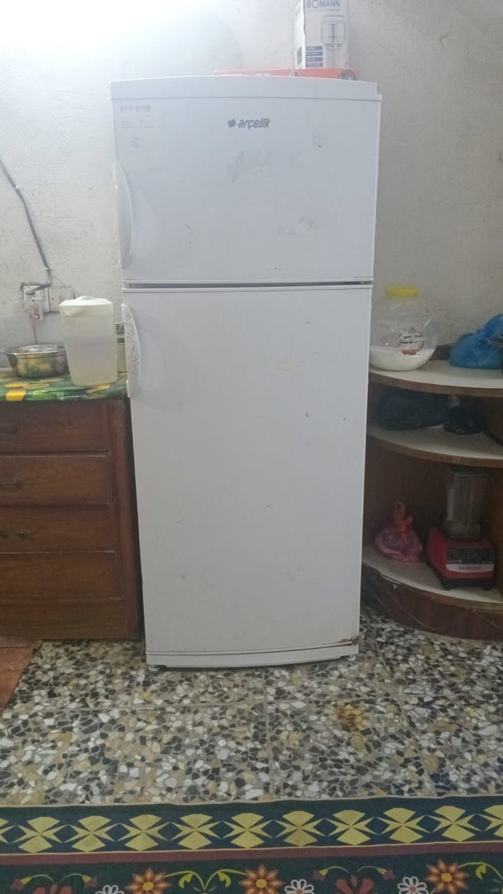 ثلاجتين ع فحص ثلج يجنن مالتهن تجون وشوفون السعر ١٥٠ ثنيناتهم
عنوان نهايه حي اور


**إذا كنت صاحب هذا الإعلان وتريد حذفه لأي سبب، رجاءا أرسل رسالة إلى الدعم الفني**