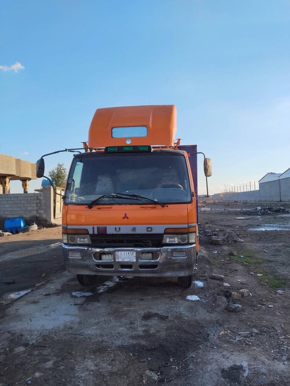 السلام عليكم فوسة فحل ٨برغي سبعة وربع اصل ستة وربع مكينة ١٤سوبركيراكسل شاصي مكفول مكان السيارة بغداد جرف النداف ***********او***********
