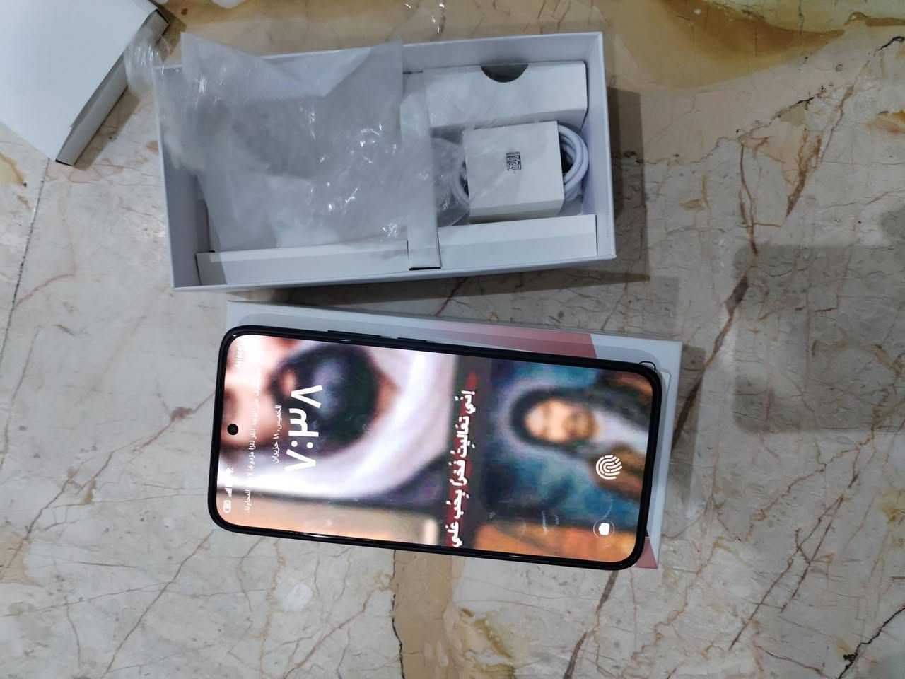 هونر x9d نضيف شاحنه مامفتوحه سعره 400
ملاحضه الجديد ماله 475
تليفون جديد استعمال قليل شهرين


**إذا كنت صاحب هذا الإعلان وتريد حذفه لأي سبب، رجاءا أرسل رسالة إلى الدعم الفني**