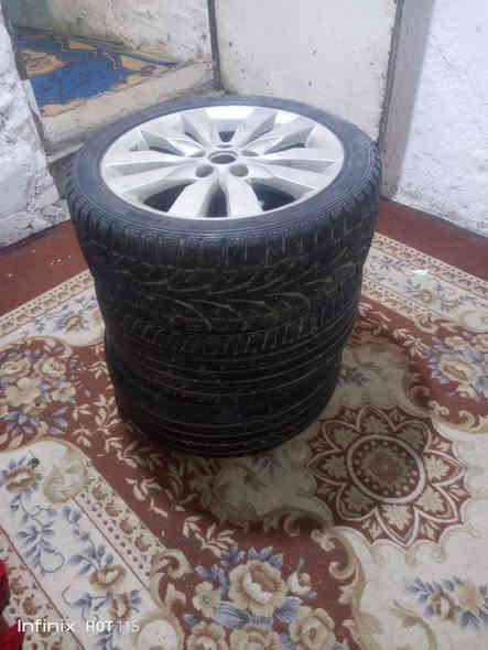سلام عليكم 
عندي تايرات اوياله 17 فافون للبيع اخذتهن ب400الف ورايدهن ب350الف وبي مجال 
مكاني الشعله ا
الي حاب يستفسر هذه رقمي ***********
