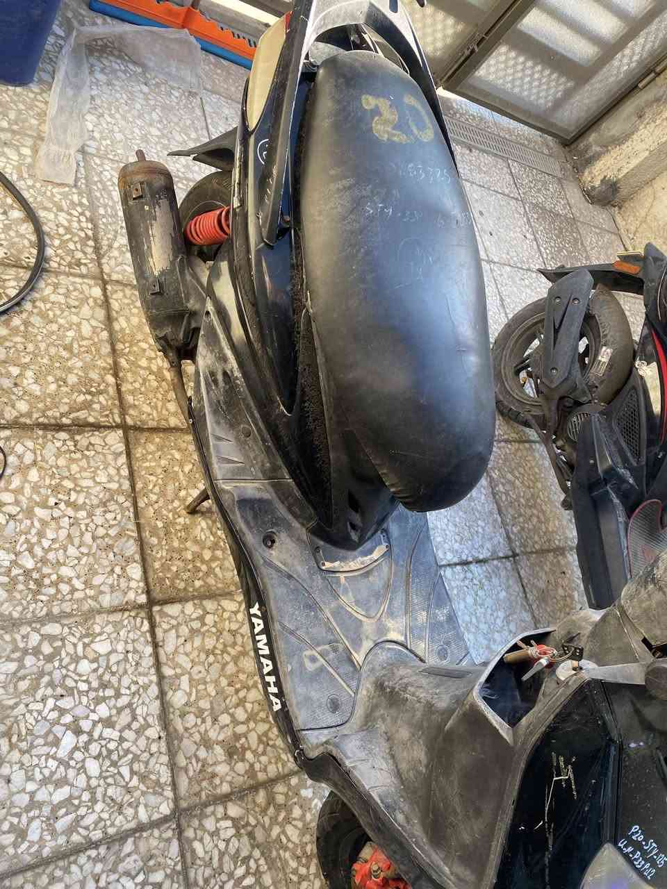 سلام عليكم سكنس فحل كله شغاله سلف هندر كهربائات بس ماعده الدشبول شلعه قويه بيه كلج خلفي رياضي ودبلات خلفي رياضي السعر600 وبيه مجال الرقم ***********
