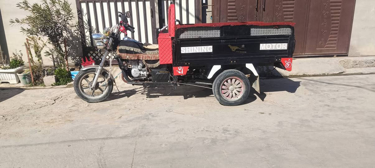 ستوتة 21نضيف فول محرك شرط ركبة شاصي كلة شرط بليتة ومنفيس سعرة مليون 250 وبي مجال قليل الشري يتصل ***********
