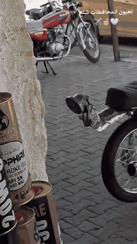 السلام عليكم دراجة للبيع استوها معمره ٢٥ صار شهر ثالث تبديلت دهن شاصي ارشا مديل ٢٠ اوراق اصولي  السعر خاص او الاتصال على الرقم ***********
