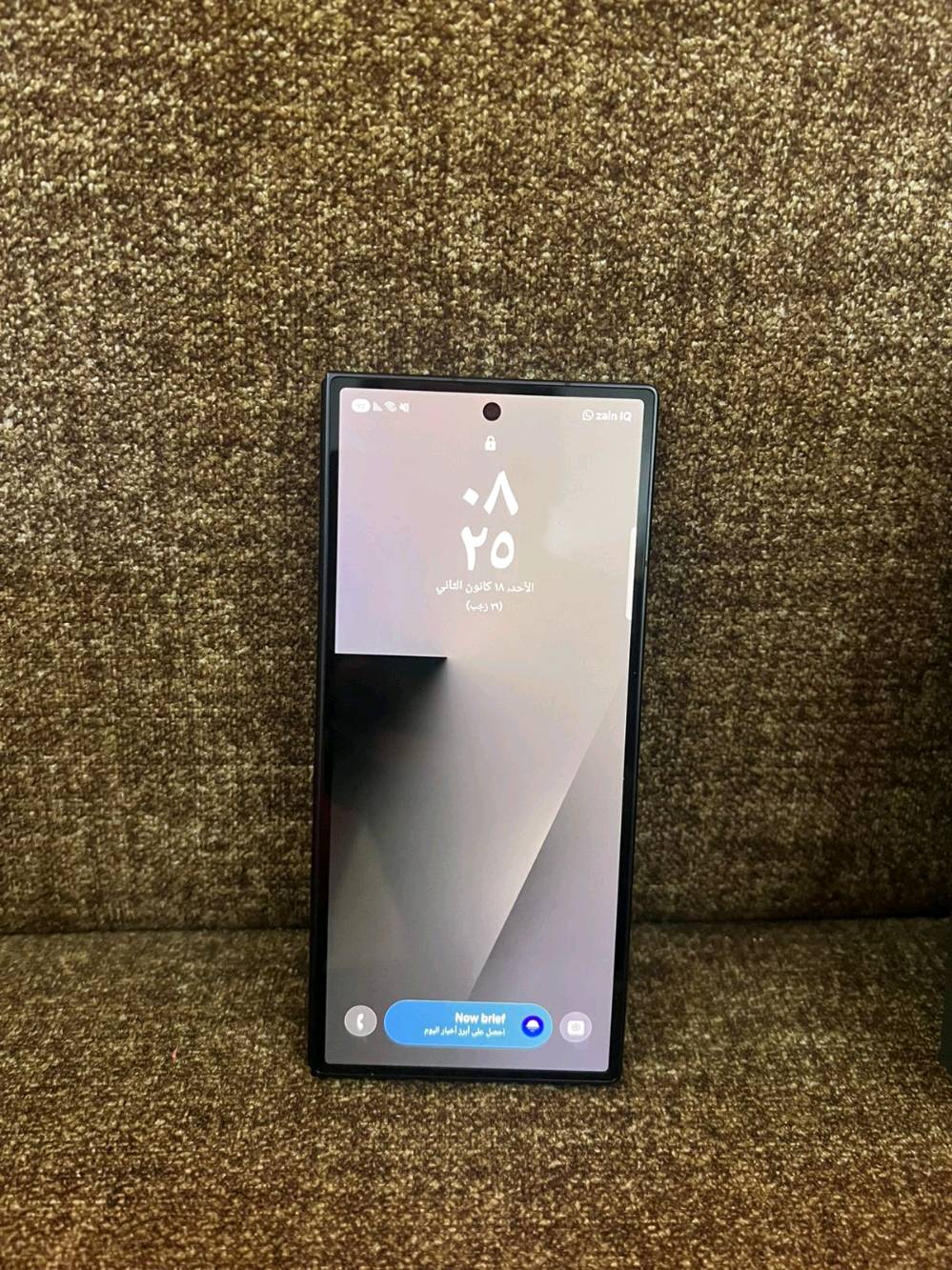 سامسونج الجديد القابل للطوي Galaxy Z Fold 7, الجهاز شبه جديد وبحالة الوكالة تماماً.
مدة الاستخدام الفعلية: شهرين فقط.
الحالة الخارجية: نظافة 100%، خالي من أي شخط أو خدش (لا بالبدن ولا بالشاشات).
الحالة التقنية: الجهاز يعمل بكفاءة تامة، المفصل (Hinge) يفتح 180 درجة بسلاسة تامة، والشاشة الداخلية بحالة المصنع.
الذاكرة: 256 اجيجابايت.
الرام: 12 جيجابايت.
اللون: اسود .
الضمان: ضمان شركة الرتاج/سامسونج الرسمي).
الملحقات: الكارتون الأصلي موجود