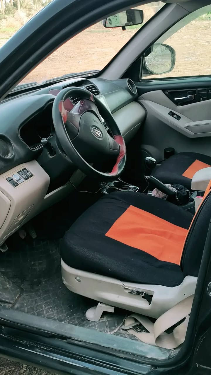 سلام عليكم
سياره نيفان 60x سياره مصبوغه جماليه فقط سياره حلوه دبريد شغال حداديه جديده تخم تاير كله جديد كهرباياء جددد سياره جاهزه من كلشي شغل امشي سعر 50 بي مجال الطيبين العنوان ميسان _كحلاء. رقم *********** بي واستاب هم بس علئ الفيس مااا مجوتت. 👋👍
