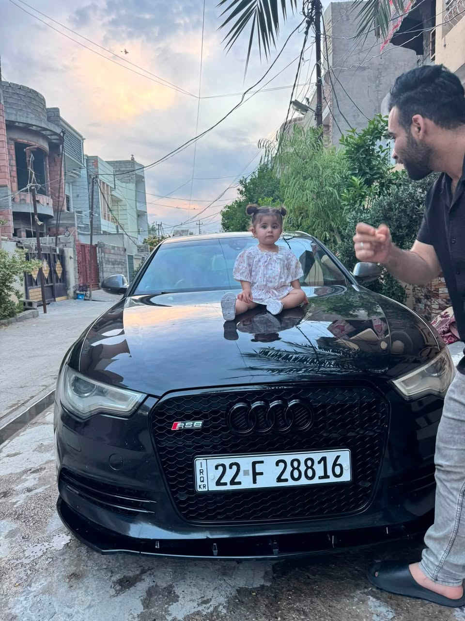 سياره للبيع
اودي a6 محدثه rs6 داخل اسود محدث وكشنات قرميدي 
ستيرن rs شباك rs 
سياره كلين عدى بيها بالجملغ الخلفي الهلال 
سياره جديده بمعنى الكلمه من صدر ميكانيك ومال جناي
وسياره مفوله بردات فتحه سقف وباسمي 
سعر 135 بيها مجال بسيط المو شراي ليتعبني ولا يدز ولا يخابر موجوده بديالى بعقوبه 
***********
