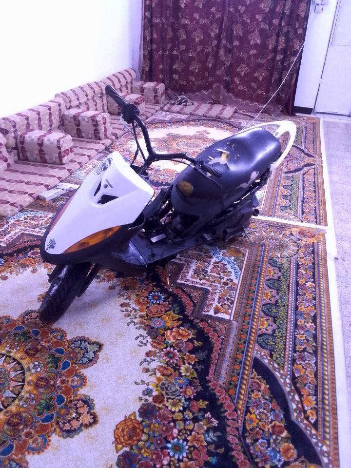سلام عليكم ماكس عدلة للبيع سعر ٣٠٠ وبيها مجال شراي تصال بل رقم ***********
