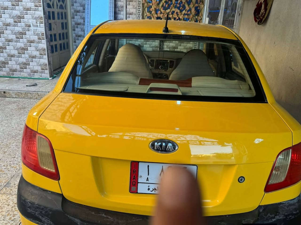 السلام عليكم سياره ريو البيع ٢٠١٠ سياره خليجي كفاله من الضربه مكينه ١٦٠٠ حداديه جديده السعر 72 تصل على هاذه ***********
