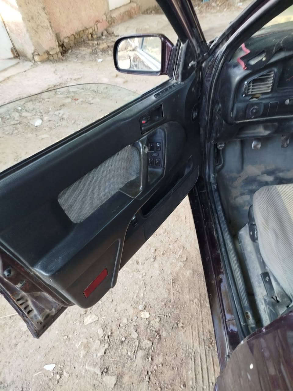 النترا ٩٤ كير محرك مصبوغة رقم ديالى مشروع وطني سنوية جديدة موجودة في بغداد السعر ٢٢ رقم راعيه ‏‪***********
