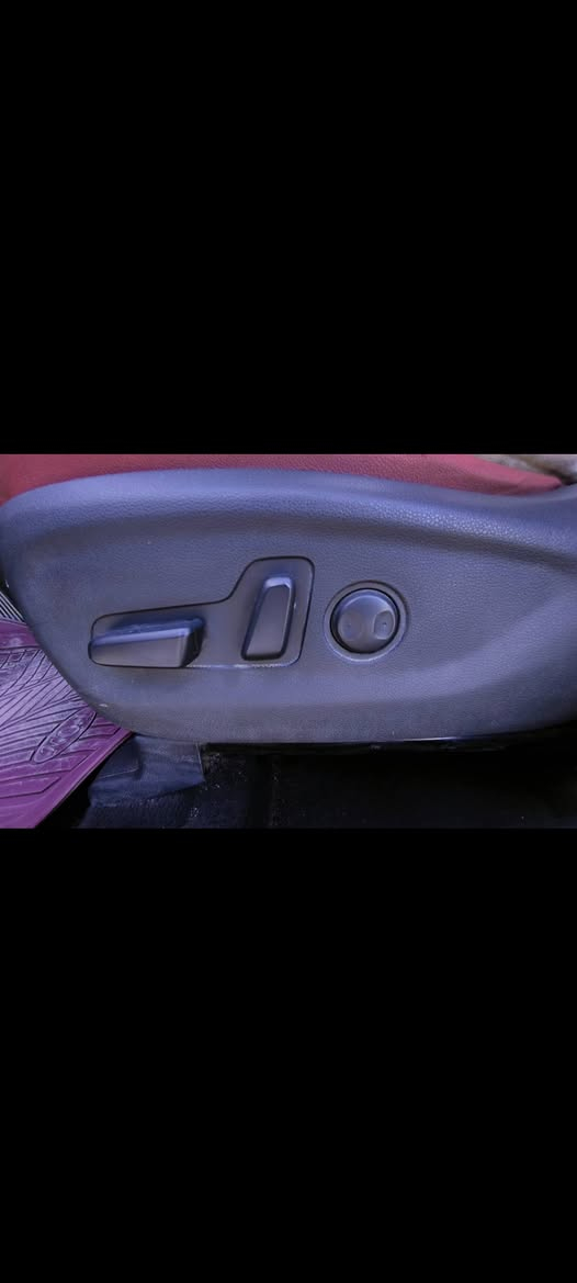 للبيع فقط 
توسان 19 الكاصد فول مواصفات 
باسمي سنوية 2029 رقم بغداد دولي
مكانها بالنجف
محرك 2000 
بانوراما 
شاشة ابل كار بلي
حساسات
لد امامي خلفي
لايت 5 عدسات
ليد امامي خلفي
لايت دوار ويه الستيرن
اشارات بالمري ومري شفط
اشارات ترحيب باب ومري
كير 3 انضمه 
بصمه
ثلاجة
دفيوزر امامي خلفي
سايد بريك برجل
كشنات جلد كهربائيه
تبريد قطعتين
ثلاجه بالجكمجة
بيها صبغ قليل بقبق الجنطة من دون  فتح
غير متواجد على الفيس
موبايل ***********
