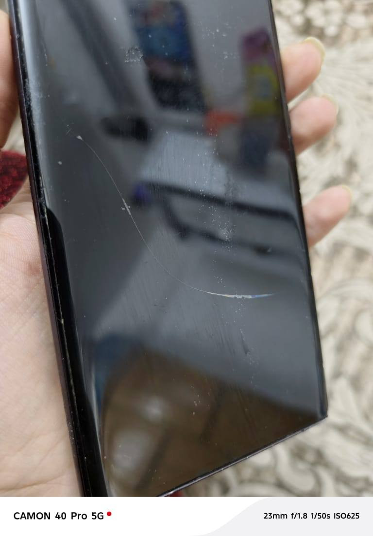 الترا ٢٢ ذاكره ٢٥٦ دبل خط
كدامكم فطر شاشه وضهر مداخل تصليح ابد 
شغال الكامره بس الكزازه وكعت ما مثر ابد على زوم قفل قفل ٣٥٠ يخبل بس محتاجه ونجبرت اعرضه للبيع الي مو شراي لا يدخل خاص


**إذا كنت صاحب هذا الإعلان وتريد حذفه لأي سبب، رجاءا أرسل رسالة إلى الدعم الفني**