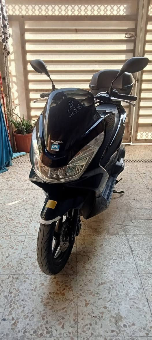 دراجه هوندا PcX الجيل الثاني ياباني رمبه jf. وكامله من كلشي وعلفحص.
المكان مدينه الصدر ***********    السعر خاص 💯
