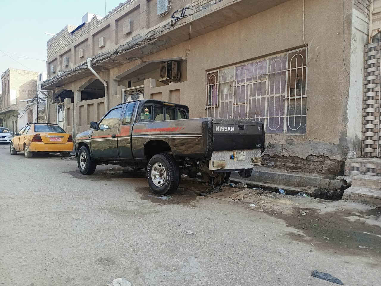 سلام عليكم للبيع او مراوس نيسان D21 فورويل محور ونجي 4 رقم ذي قار بسمي الماني مشروع وطني مكينه تنقص كير زين حداديه زينه شاصي بي تعمير شغل باجات  السياره شوف العين اتكفل بالاصوليات السعر 30 وبيه مجال مكاني ذي قار الشطرة 
رقم ***********
