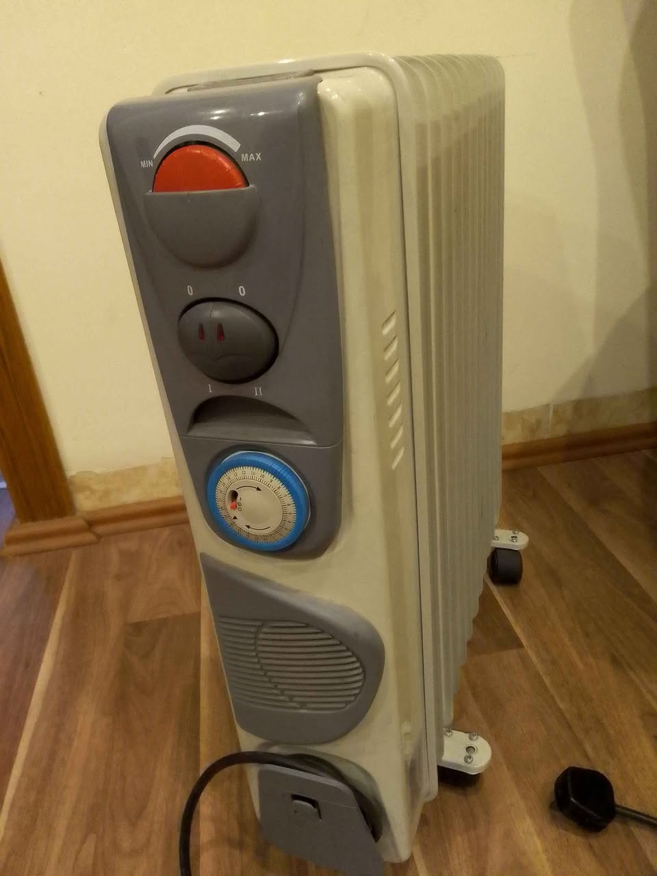 مدفأة زيتية للبيع الحجم كبير أربيل, العراق


**إذا كنت صاحب هذا الإعلان وتريد حذفه لأي سبب، رجاءا أرسل رسالة إلى الدعم الفني**