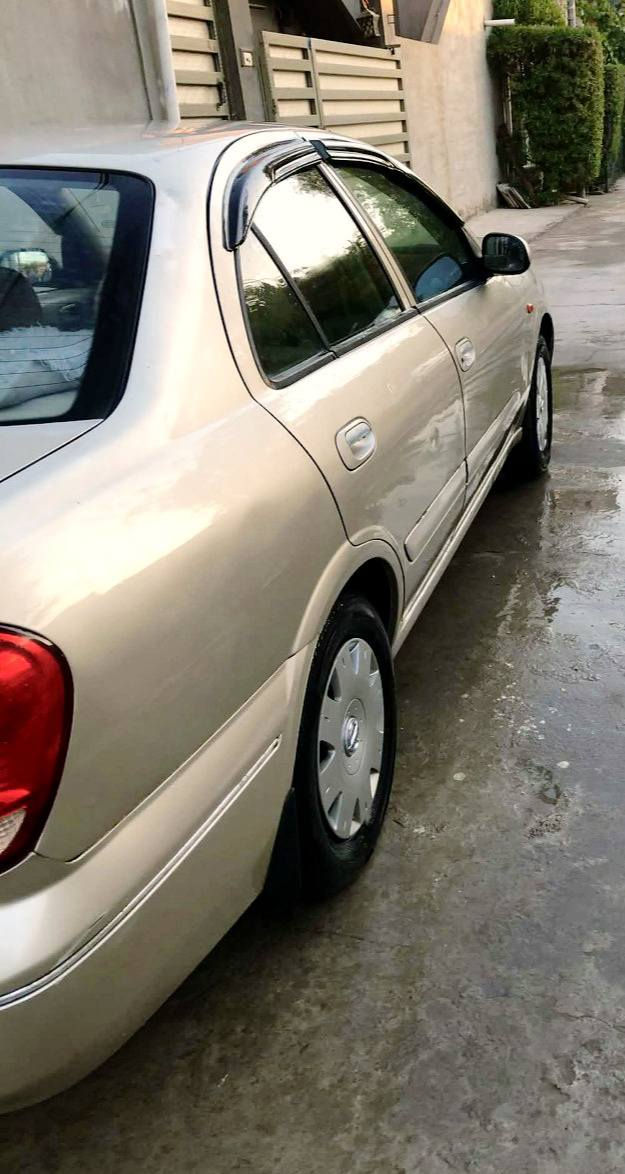 نيسان سني  ياباني موديل٢٠٠٩ كير عادي  رقم اربيل بيه قطعتين  نص صبغ  جاملغ سكن امامي وباب خلف سايق بدون دواخل كير محرك تبريد بشرط بسمي  بيه بطاقة بانزين مكاني كركوك
سعر 93 وبيه مجال 
رقم الهاتف ***********
