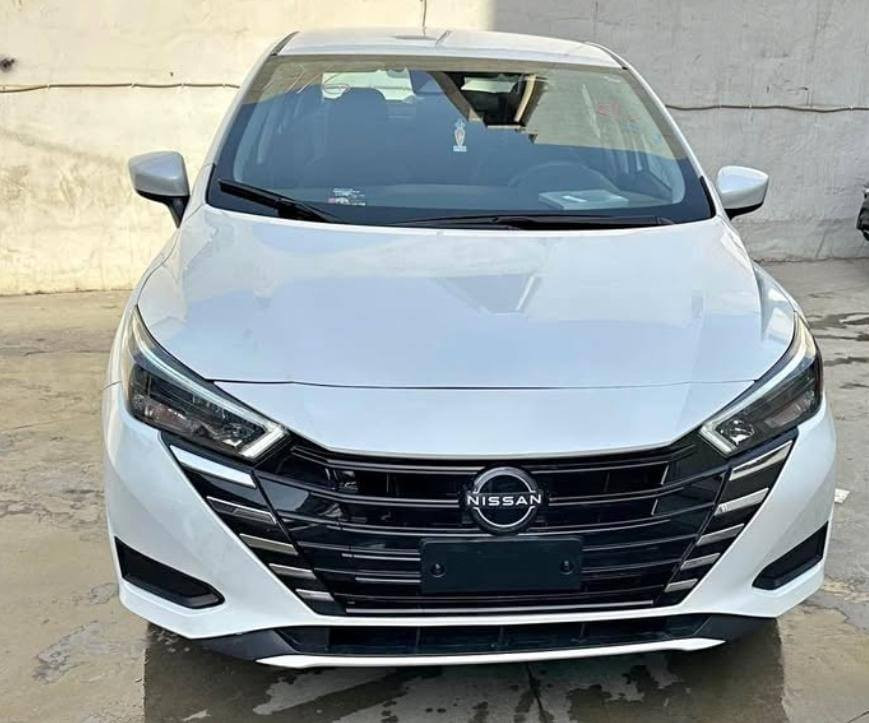 نيسان فيرسا 2025 جديد بيش و بشت كبس بي ارباك بةردي كزوز لايت هةموو شتى بلاده موصفات SV. فول تحكم شحن وايرليس .. ضرر.. باب خلفي سياق مع دوسة.. سێ مانگی لەگەلە بۆ رەقەم.. *********** أربيل, العراق
