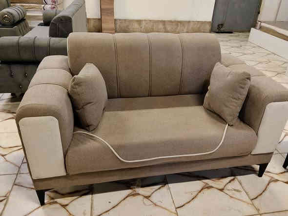 تخم مودرن عراقي شغل ممتاز جميع اجزاء هيكل التخم بلوك قماش تركي اسفنج اكسترا مع طبقه طبيه بولستر متوفر الآن في معرض الشركه الكائن طريق رفاعي نصر مجاور جامعة اوما الاهليه للاستفسار اكثر يرجى الاتصال على الارقام التاليه
***********
***********
*********** واتس فايبر تلگرام 
البيع بطريقة النقد والاقساط 
الشد والنقل داخل محافظة ذي قار مجانا
