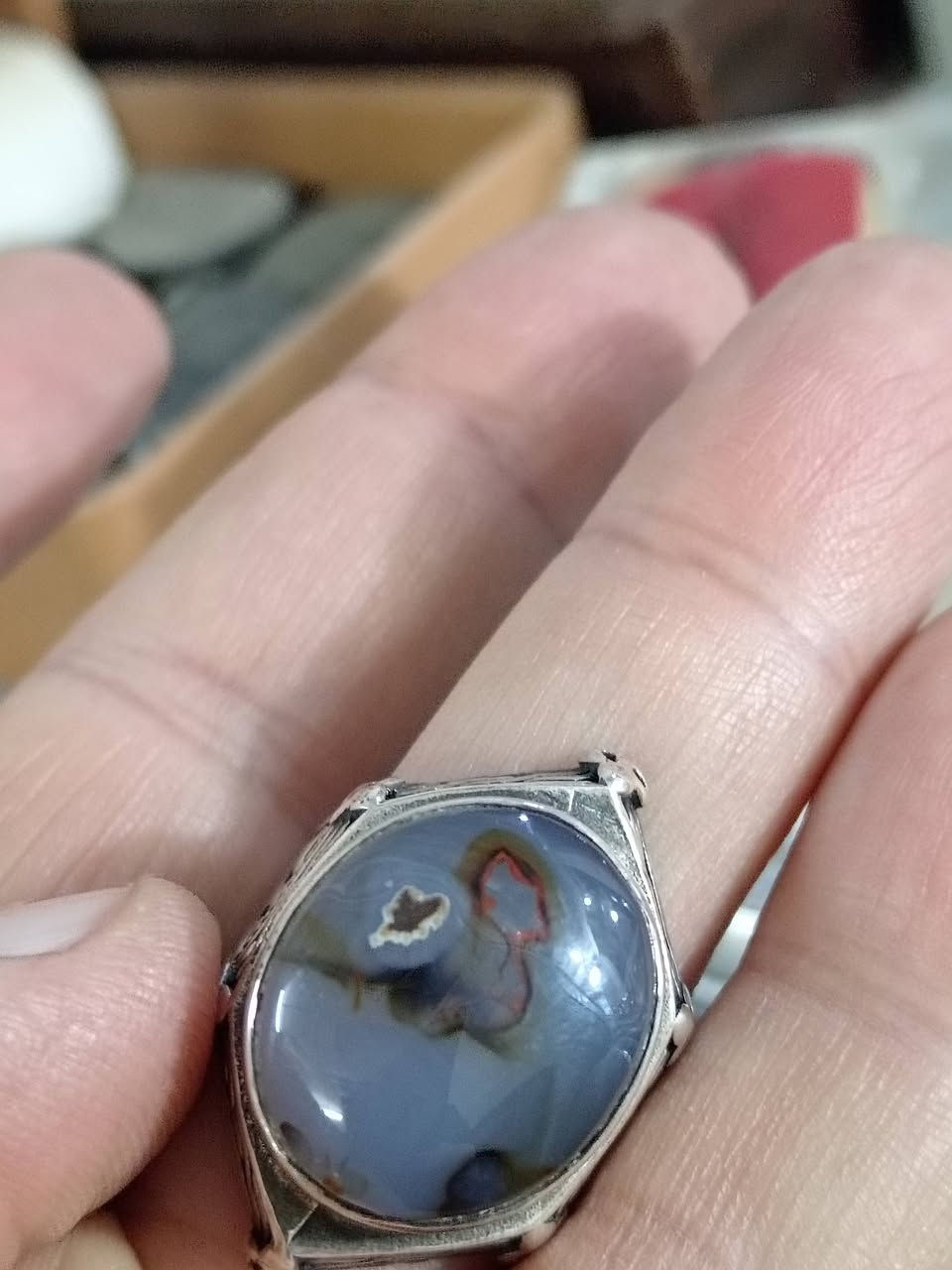 خاتم عقيق يماني مصور بسعر ٤٥ الف
العنوان كركوك /تازة ولدينا توصيل لجميع المحافظات وأي إستفسار الإتصال بالواتساب ***********
