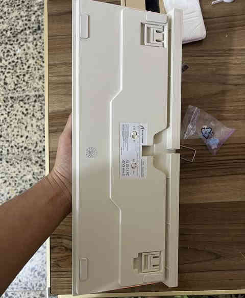 السلام عليكم كيبورد اتاك شاركK86 للبيع
كيبورد جديد وكل غراضة ويا يشتغل واير ووايرلس وبلوتوث وبي شاشة والدنكل مالتة  ويا وشغال ويربط بالتطبيق  بس الباكيت مالتة تعبان
سعرة 65 
استفسار خاص او ***********
