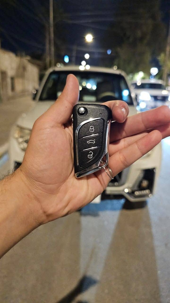 سلام عليكم باجيرو ٢٠٠٩ خليجي
محرك جديد شاده مال حاويه ٣٥٠٠ مكفول ممفتوح اي برغي بي

الحبتور معروف فول مواصفات

. اشاير مري

. مري شفط

. سلايد روف

. دمام

. كراسي كهرباء

. شاشه كبيره نضام اندرويد

. دوشمه جديده

. بصمه الشكل الجديد

ايرباكات مكفوله ولا واحد طاك الحمدلله

بيهه قطعتين صبغ ومعجون

وباب اصليه مبدل نفس اللون يعني توديهه للسونار يكلك الباب فاتحين براغيهه وراجعين شاديهه

السعر المطلوب ١٢٨ ورقه وبيهه مجال بسيط حك الجيه

***********

موجود واتساب ورصيد

مكاني بغداد الامين الثانيه خلف السده
