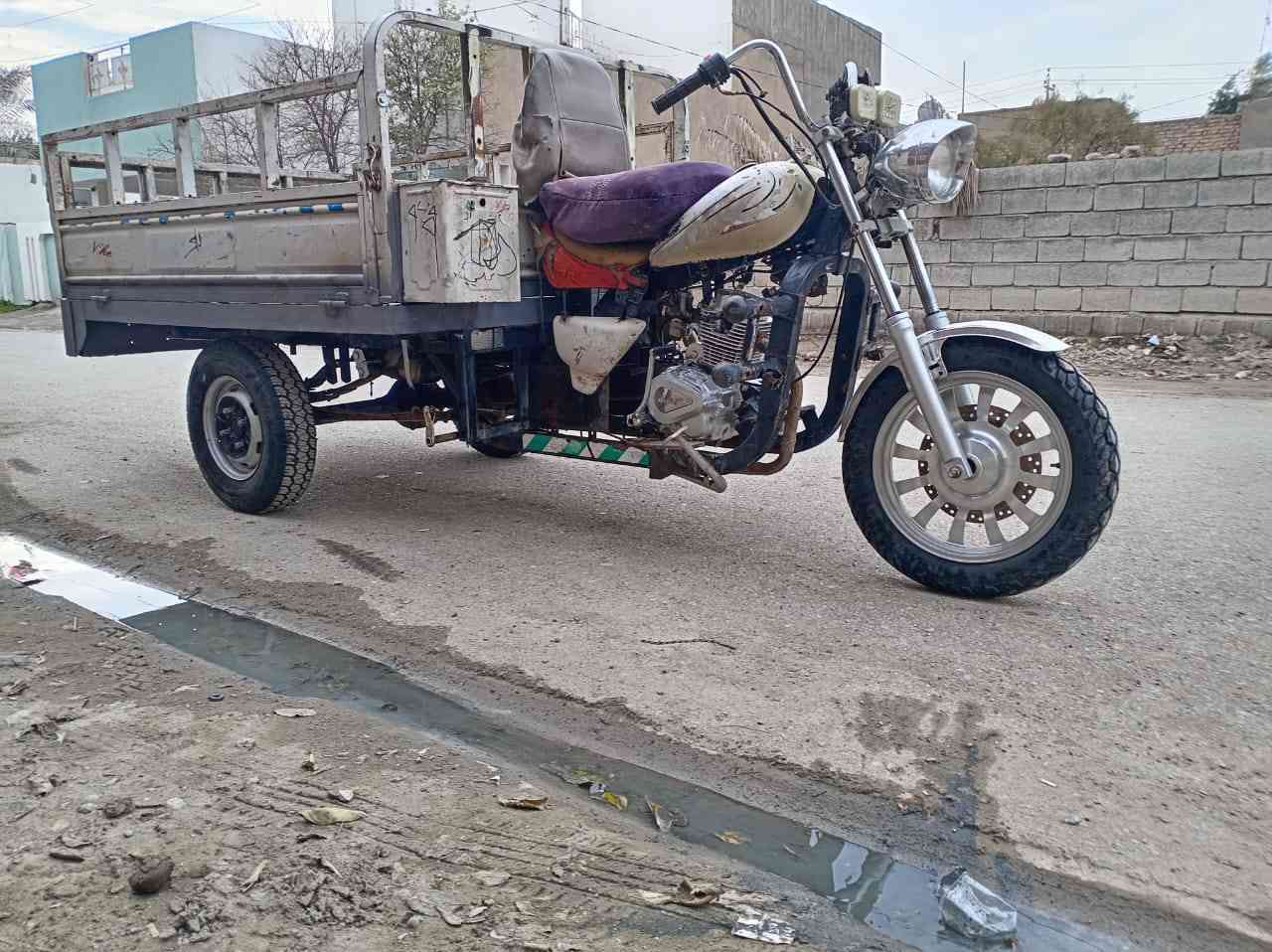 السلام عليكم ستوته موديل 2010 البيع خبر من الله بدون اوراق العنوان تقاطع الساده السعر 700الف وبيها مجال ***********
