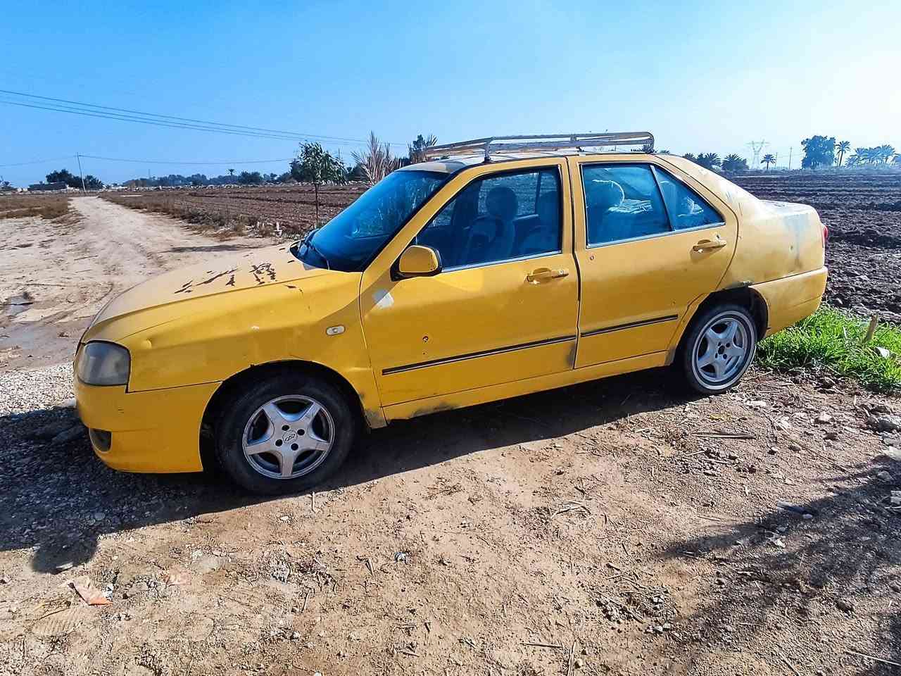 شيري كوين 11 للبيع رقم بغداد مشروع وطني سنويه صاقطه ب نهاية 2023 عليها غرامة 100 الف وهيئه 6 سنوات گير جديد مكينه نضيفه وصافيه بيها تنقيص جدا بصيط سدر خلفي امامي جديد تايرات نص عمر تبريد ليك بس سعر 20 وبيها مجال شراي تواصل خاص او تصال ***********
