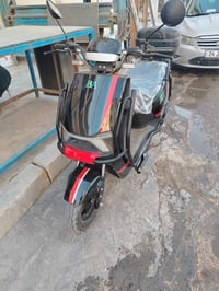 للبيع دراجه شحن نوع سكنس مدرعه موديل2025 6بطاريات  ملف 2000  سرعه 85  ...