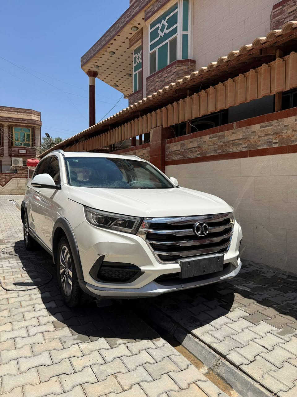 BAIC X65
فول مواصفات 
بدون رقم حره ما مطلوبه شركه 
مكان السيارة السماوه 
ماشيه ١٠٠ كيلو 
السعر ٩٥ 
***********

