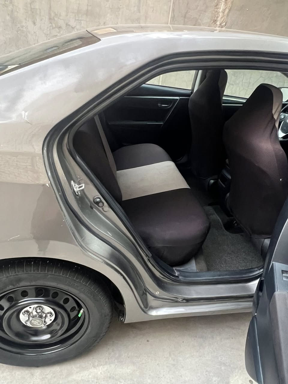 للبيع كورلا LE
السعر  ١٣٣   بي مجال بسيط
عليه غرامة ٦٠٠ الف توكع من سعر السيارة 

***********

موديل 2019 

بجم كبس

الون رصاصي غير محدد 

داخل رصاصي 

تحكم ستيرن 

تبريد وتدفى خير من الله

سيارة اقتصادية مكينه 1800 مرغوب 

تثبيت سرعه 

كاميرا خلفي 

تايرات جديد

حجر بلادي 

رادار بلادي توقف ذاتي 

مكينه كير بشرط 

ماشيه ٦٥  ميل 

ايرباك فقط برده

صدر امامي خلفي كله جديد

سونار ورقم الشاصي بلمنشور 

رقم بغداد   باسمي سنويه رقم جديد 

تحويل  ثاني يوم 

مابيها برغي نقص 

مكان السياره بغداد / الحبيبية

حادثة موجود بالمنشور
