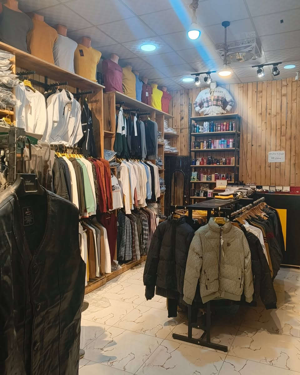 ع بركة الله 
تعلن ازياء LACTOSE 🐊

تخفيضات تخفيضات نهايت موسم الشتوي 

سويتر + بدي+ قميص شتوي كل قطعتين ب 15 

جميع لتراكات القطعه ب 10 قطعتين ب 15   

جميع القماصل ب 15 القلعه

يلك دشداشه جلد فقط ب 10 القطعه

دشاديش القطعه ب 15 (62L 62m60m56xs) فقط هذين المقاسات باقيه

راقيه وسعر مناسب 

موديلات جميلة 😍

تراكات خامه ثقيله خثين مبطن 

أسعار مناسبه 😍

من الله التوفيق 

لأنبار عنه 
شارع الحضره 
عمارة موسى مكي 
يوجد خدمة توصيل 

ملاحظه / المحل يبقه مفتح ال ساعه ٢ ب لليل 

*********** واتساب.
