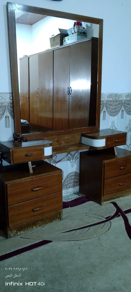 السلام عليكم ورحمة الله وبركاته...
غرفة نوم نفرين صاج اصلي مال اهل قبل معدلة وما ناقصهة شي 
وكما موضح بلصور الغرفة نضيفة جدا و بلواقع بعد احلى الغرفة مرتبة او 
محافض عليهة الله شاهد 
السعر400الف وبيهة مجال  وبي خير ويدلل
للاستفسار ***********واتساب هم موجود
