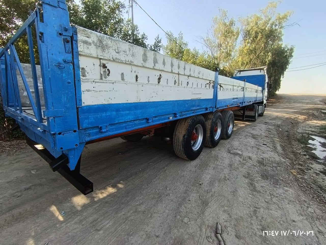 سلام عليكم للبيع عربانه اوربيه 13.60 نص جناب الارتفاع 80 سم
تخم تاير تخم جوبلس كهربائيات 

نقصه بس  بريك عوزه شغلات بسيطه شاصي مابي لافطر ولا كسر السعر 40 وبيه مجال المكان واسط قضاء النعمانيه لاستفسار ***********
