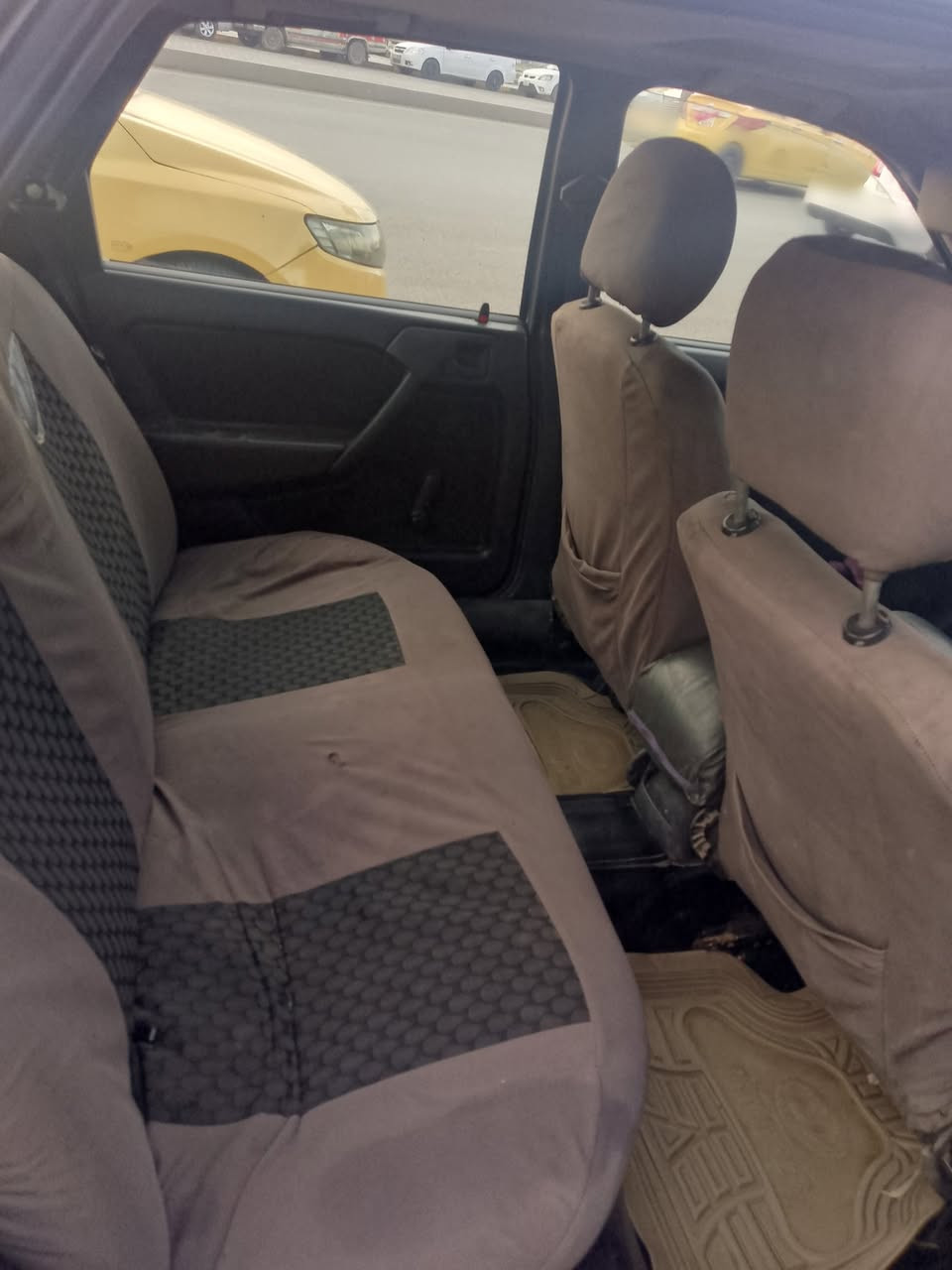 فكتراه موديل 92 حجم 18 كير محرك شرط سلايت تتفيا ويرمنيه كلها شغاله سياره بدون قطرا صبغ منفيس الشركه بيها علا وضع الشركه كربون بيها شرط التحويل سعر 34 شري اتصل ***********
