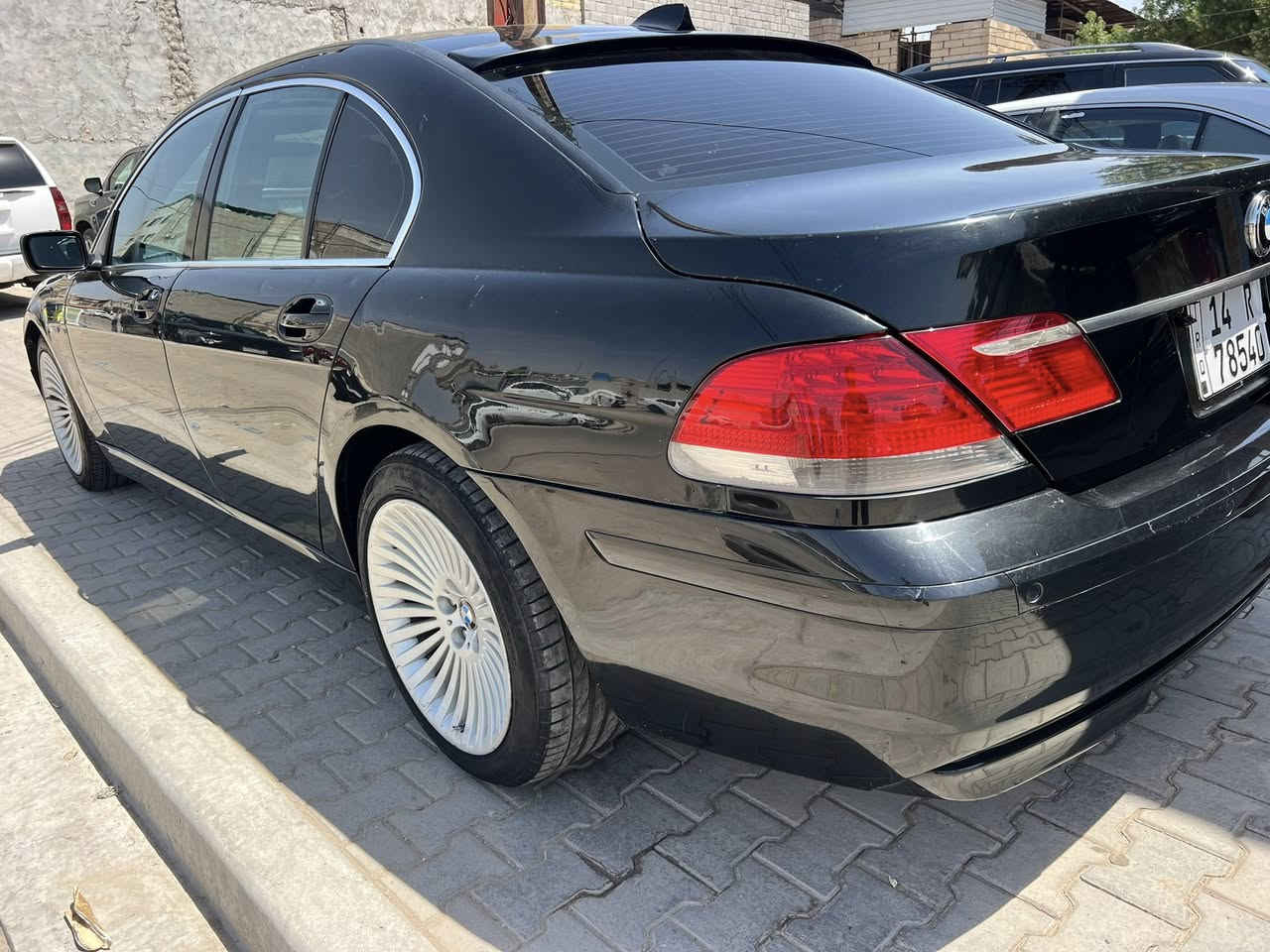 بي ام دبليو باخرة e65 باب قصير
750i V8 2007

وارد يابان فول مواصفات

فتحة

بردات كهرباء

كشنات كهرباء تبريد تدفئه

بيبان شفط

صندوك شفط

لايتات عالي ناصي زينون

تخم تاير جديد

حدادة

سيارة جاهزة من الاخير

رقم بصرة نكليزي 

تحويل ثاني يوم شرط التحويل

مكاني البصرة

السعر 140 وبيها مجال للشراي يتصل

***********
