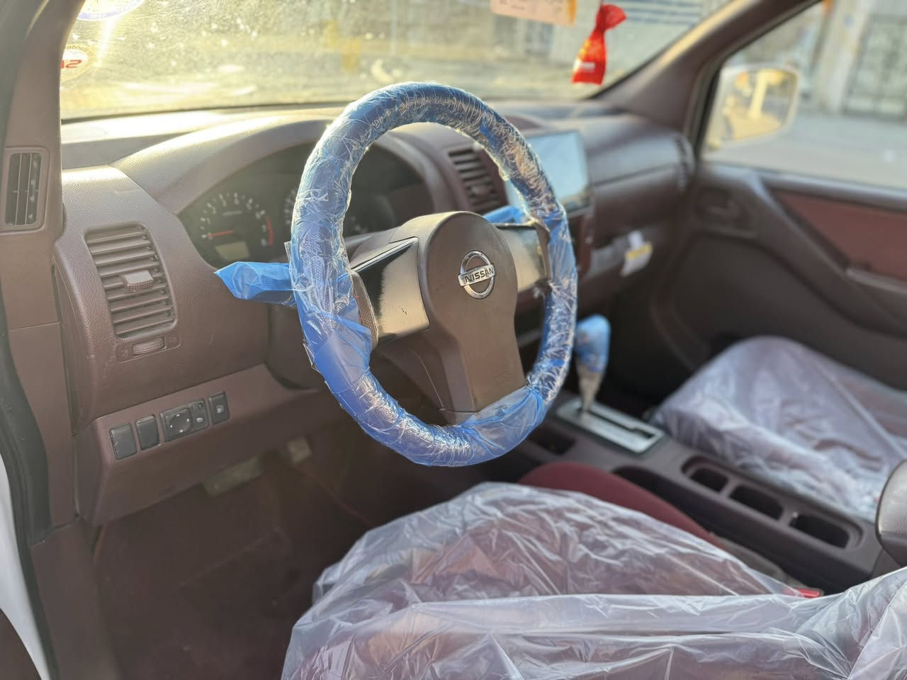 سلام عليكم البيع
بيكم نيفاره مديل
2014كفاله غير محدد رقم رابيل بسم شركه
سنويه منتهيه مكينه كير كفاله 
تخم تاير حداديه تبريد كفاله
سعر 110مكاني البصره القبله 
***********
