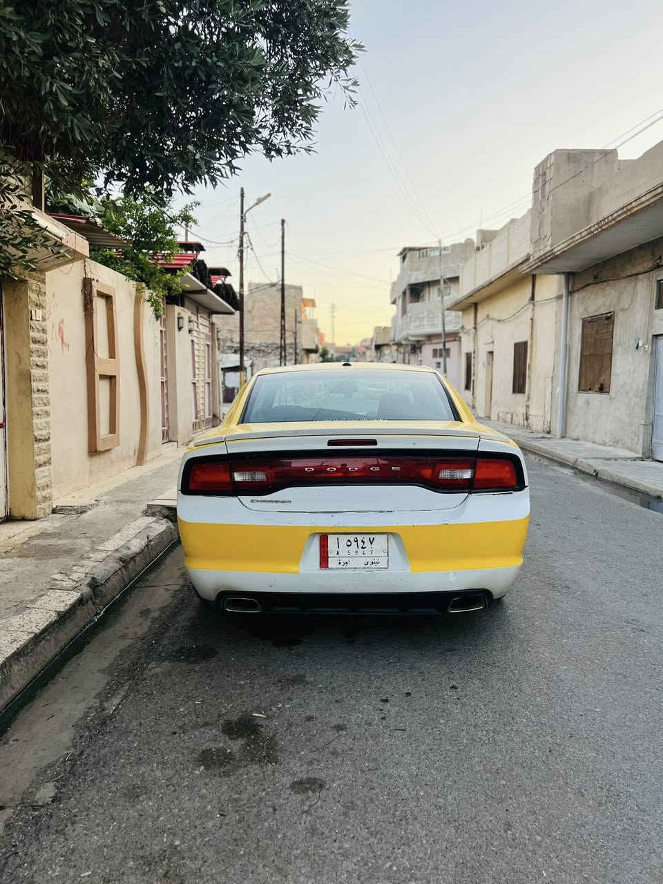 جارجر تكسي رقم نينوى
موديل ١١ كلين لاتبديل ولا معجون 
طخم امامي خلفي وطخم داير قبل ١٠ايم
السياره بيها كير كايم السعر١٤٨
مكان الموصل غير متوحد فيس
***********
