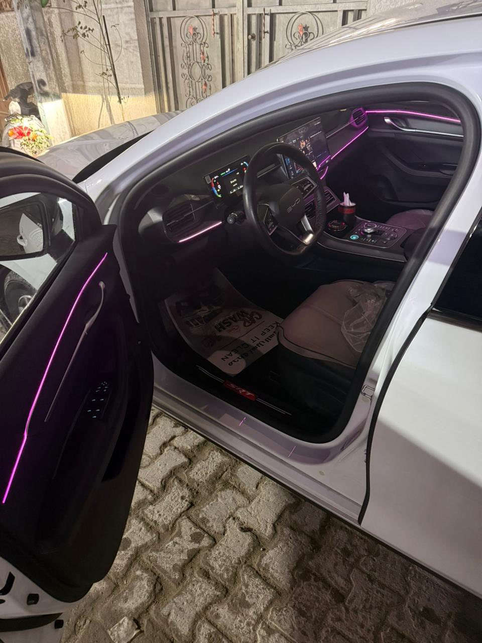 دستروير موديل 25 فول كامله مكمله من كلشي ماشيه ٦ الاف بيهه لد داخلي عل كل داخل السياره تحويل ثاني يوم. 
 مكان السياره بغداد ***********
