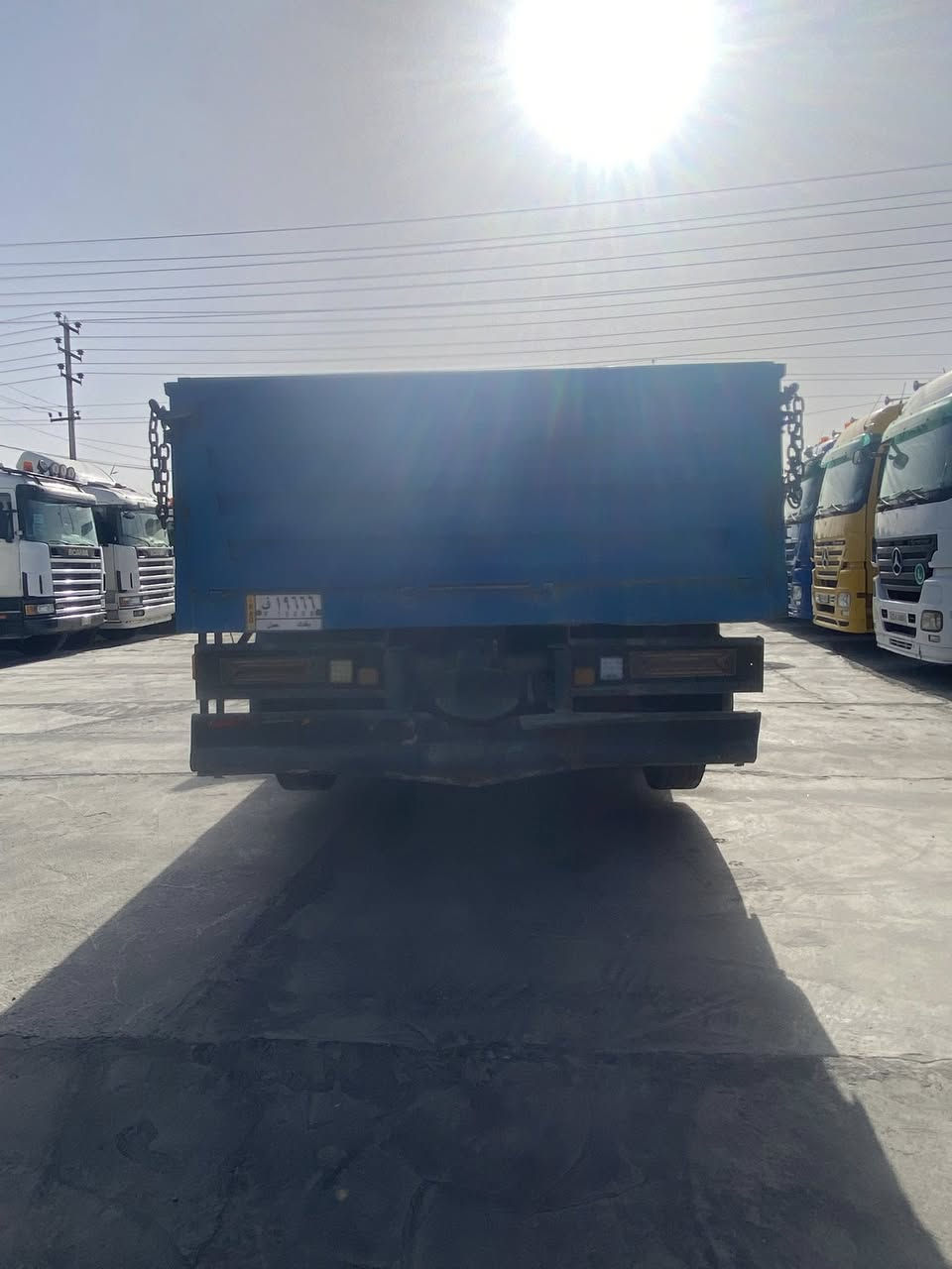 .           بسم الله الرحمن الرحيم
معرض العبيدي لتجارة الشاحنات و المعدات الثقيلة نعرض لكم كل ما هو جديد ومميز @ سكانيا عكرب + سنكل خلفي علاك :::مكينهv8بم اونوزل كير عايدي ***********السعر 2,75بيه مجال عنوانه البصره الزبير معرض العبيدي
