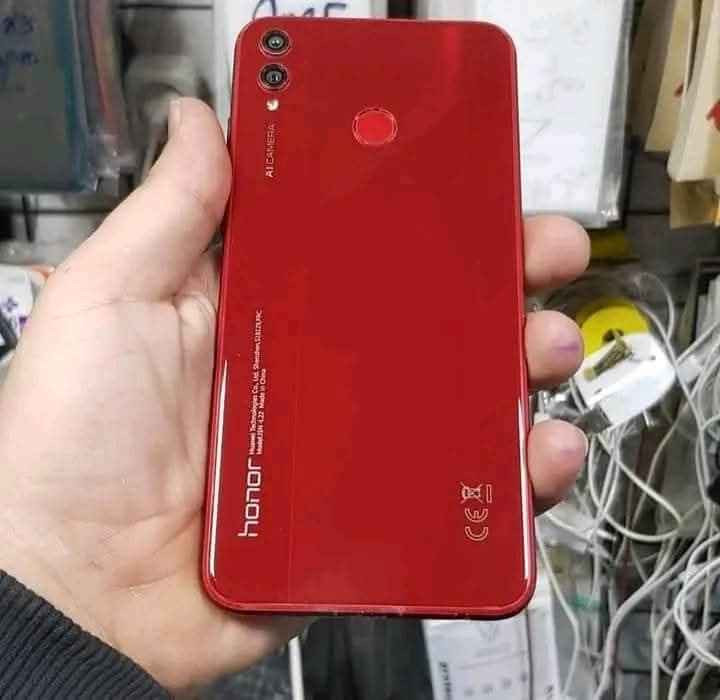 اقوى جهاز بمواصفات راقيه 
هونر 8x
المميزات الرئيسية:
شاشة كبيرة عالية الدقة: شاشة LCD مقاس 6.5 بوصة بدقة FHD+ (1080x2340 بكسل) 
كاميرا خلفية مزدوجة: كاميرا رئيسية بدقة 20 ميجابكسل وفتحة f/1.8، بالإضافه الى. 
يأتي ذاكره 128 كيكا ورام 6 كيكا 
السعر 90 الف  
يوجد توصيل كافه محافظات 
عنوان بغداد زيونه الربيعي مقابل مول دريم ستي
جمله ومفرد 
اذا اتاخرت عن رد مراسله عن طريق الواتساب  او اتصال
***********
*********** بغداد, العراق
